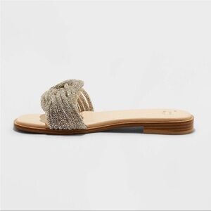 A new day Iliana Slide Sandals. Size 8.